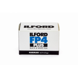 FP4 Plus 135/36 (20ks) černobílý negativní film, Ilford